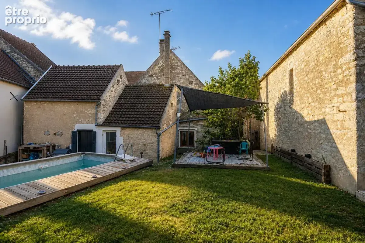 Maison familiale - 8 pièces - 175 m2 à Vermenton - photo 3