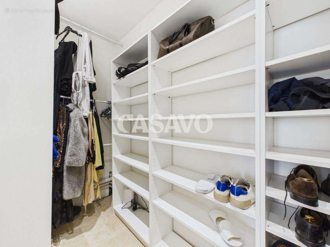 Appartement à PARIS-2E