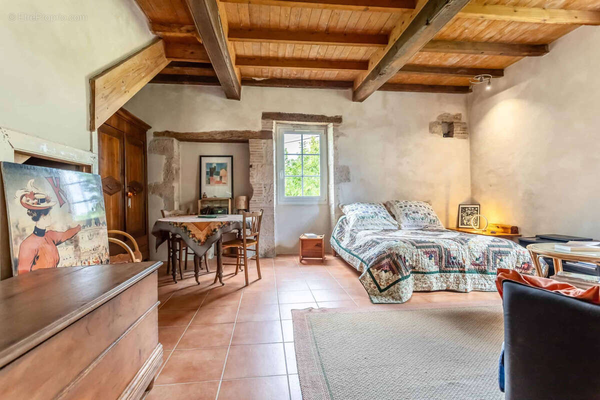 Country property - photo 25
