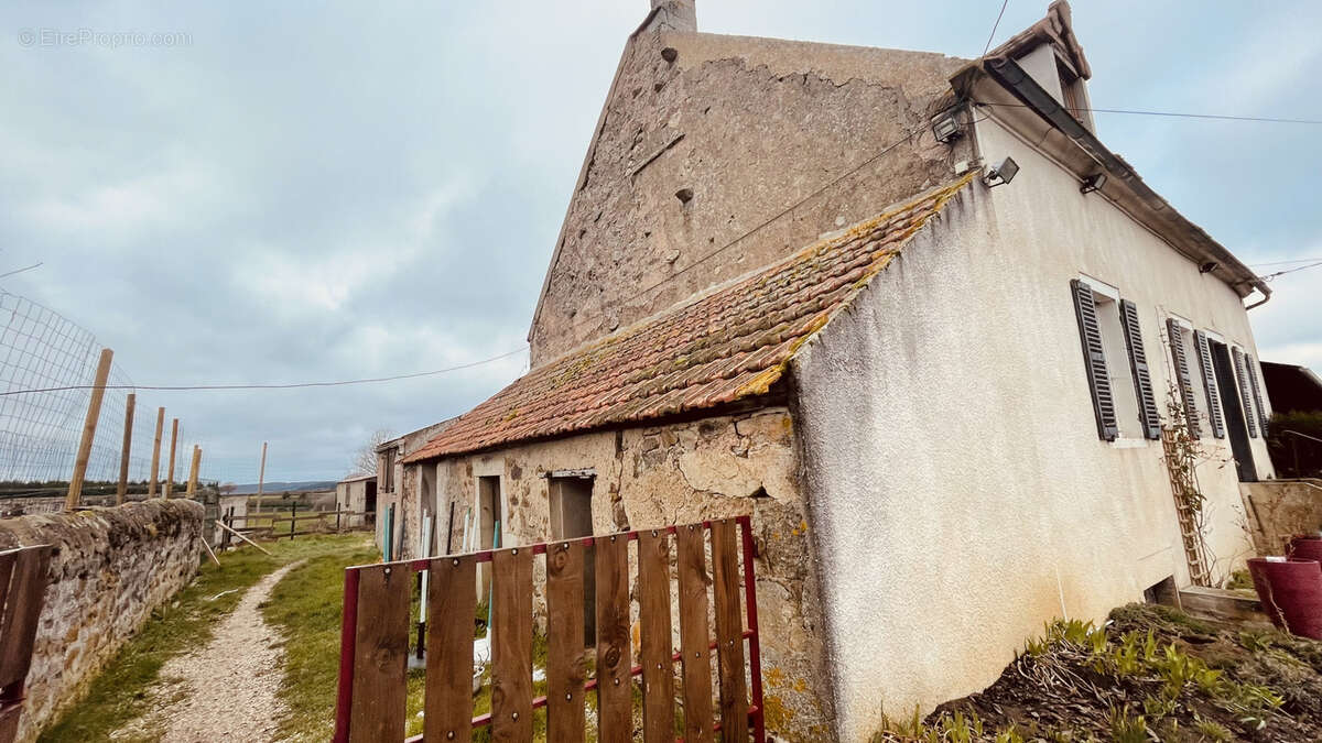 Murs et Fonds commerciaux situés à CUSSY-LES- FORGES   154 600 €. - photo 7