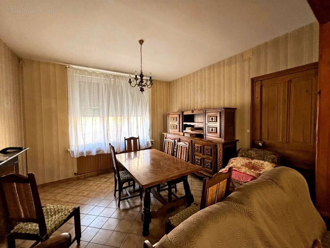 Maison à WALINCOURT-SELVIGNY