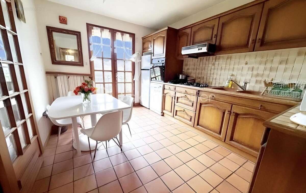 Maison à HOUDAN