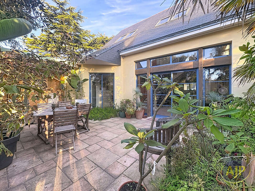 Maison à LE POULIGUEN