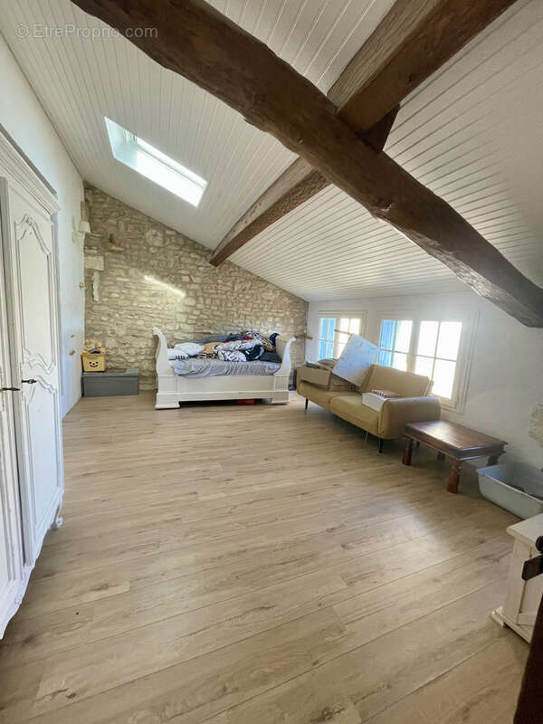 Maison à LES NOUILLERS