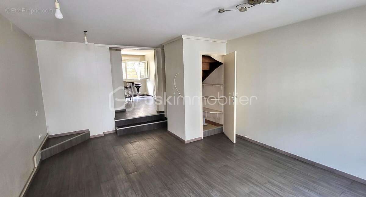 Maison à SAINT-SEVER-CALVADOS