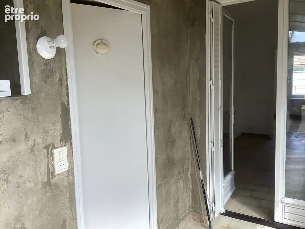 Petite maison ancienne mitoyenne d'un côté à rafraîchir - photo 7