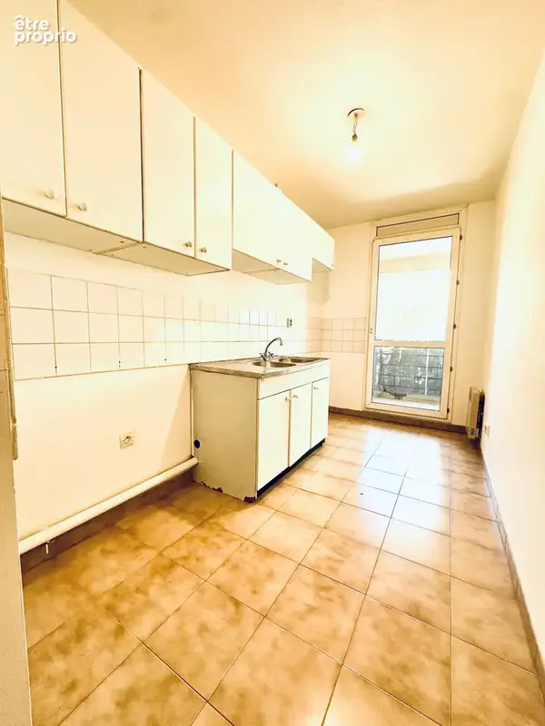 T2 55m2 Terrasse, ascenseur et parking sous sol, Le garlaban résidence fermée Aix en Provence, - photo 3