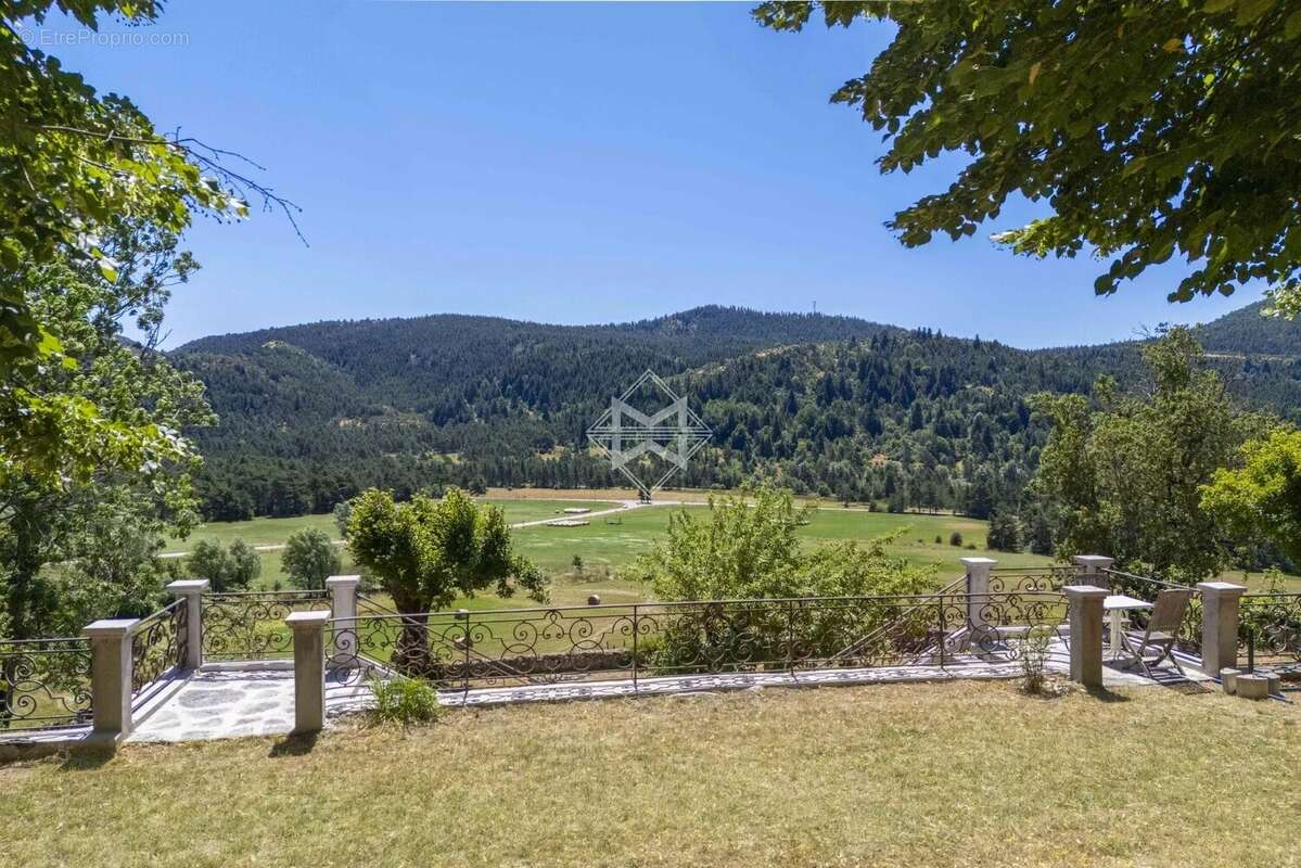 Exclusivité. Château du XVIe siècle – Domaine d'exception de 18 hectares au cœur de l'arrière-pays grassois - photo 19