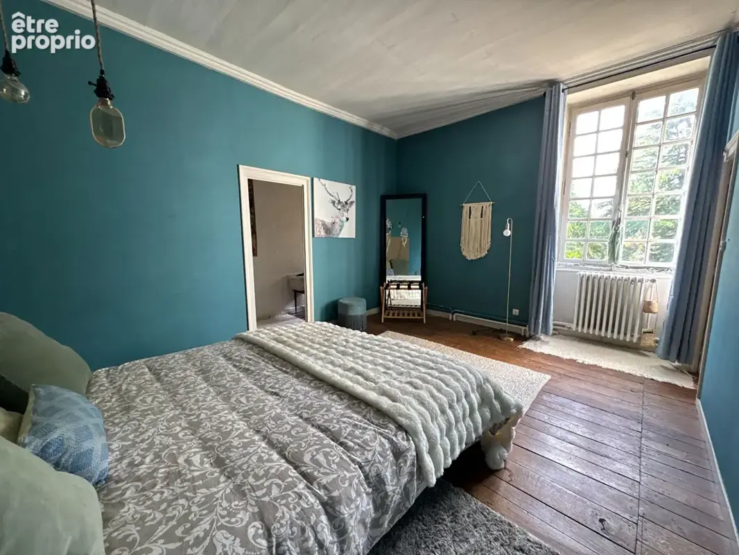Demeure de caractère en pierre à 15 min de Niort. Dépendances & fort potentiel - photo 8