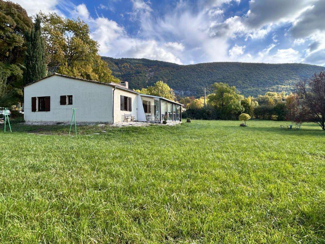 Maison à MONTBRUN-LES-BAINS