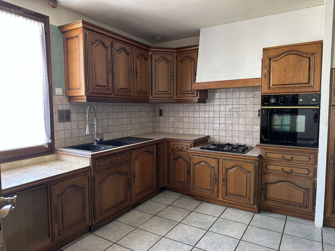 Maison à DOMBASLE-EN-XAINTOIS