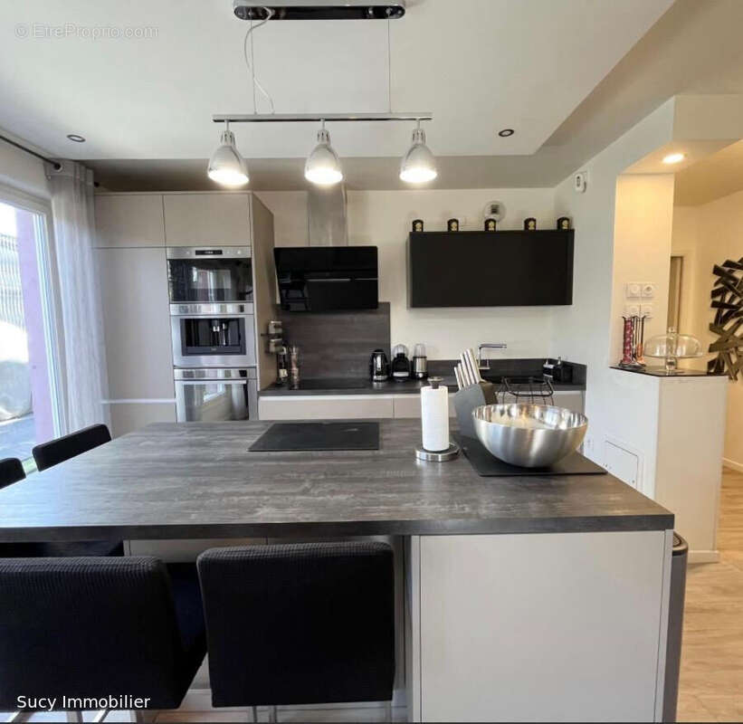 Appartement à SUCY-EN-BRIE