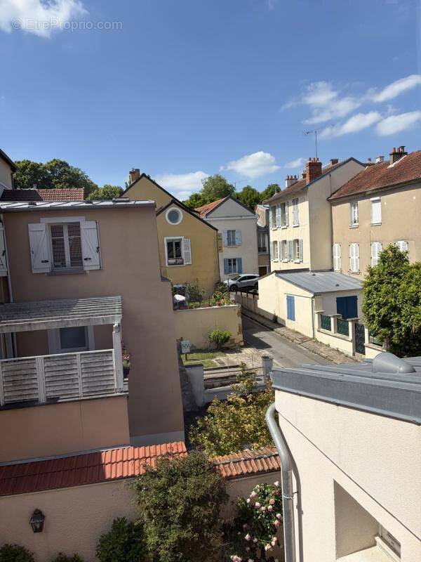 Appartement à LOUVECIENNES
