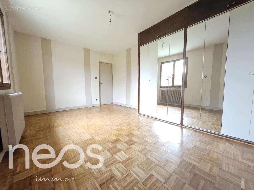 Maison à SAINT-DOULCHARD