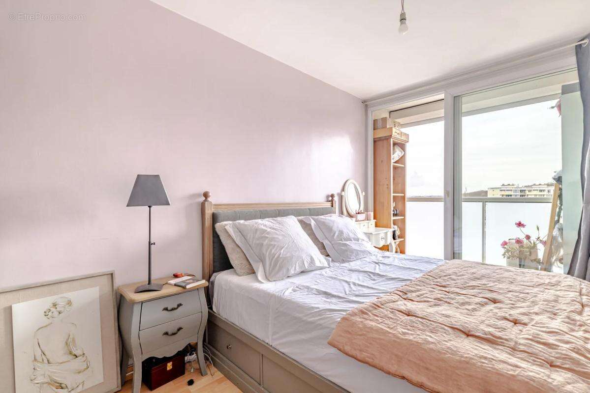 Appartement à SAVIGNY-SUR-ORGE