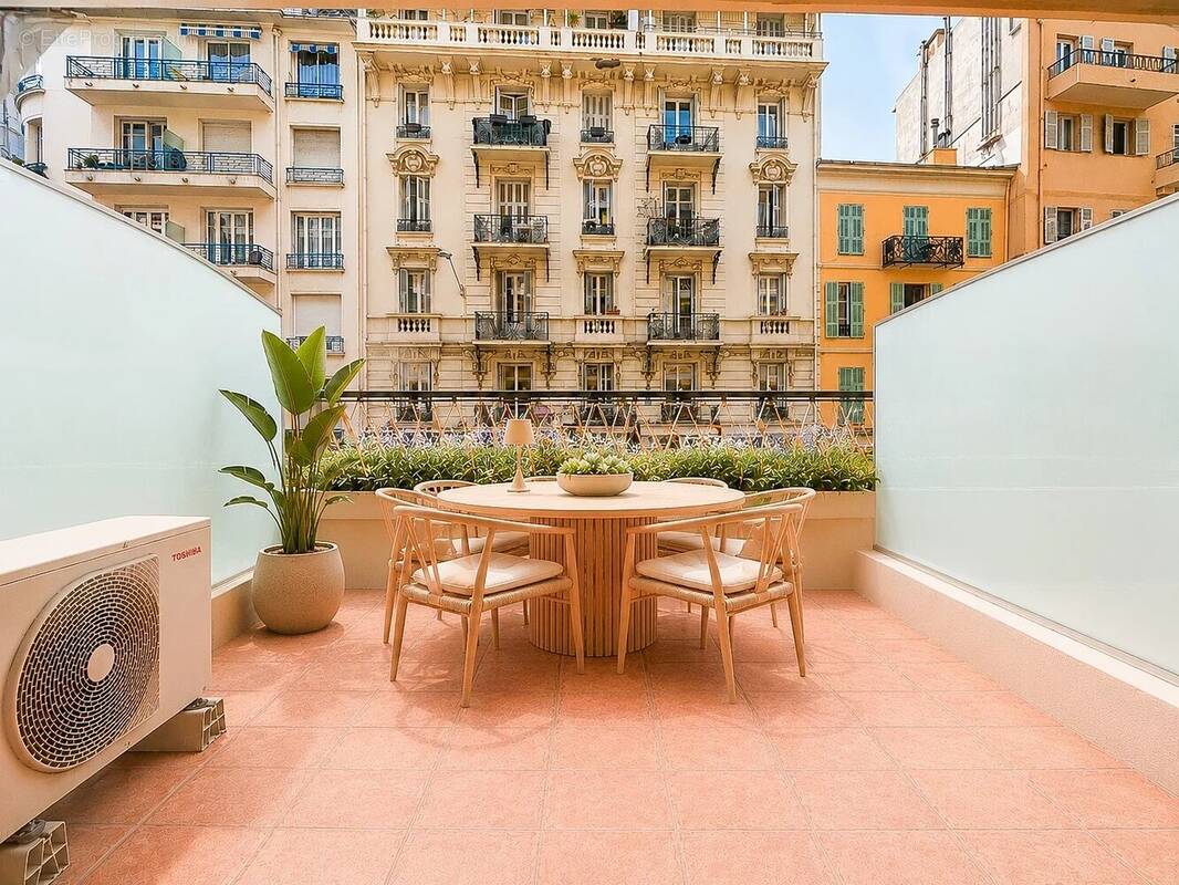 Appartement à NICE
