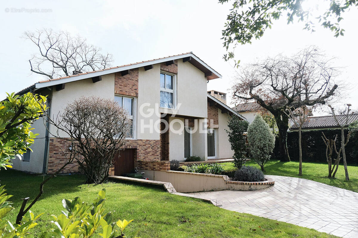 Maison à MERIGNAC