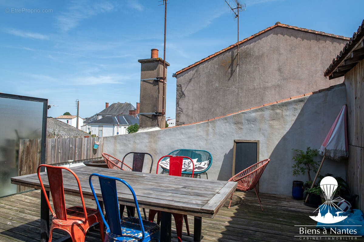 A vendre sevremoine local vitrine commerciale- appartement - hangar  - loft - photo 8