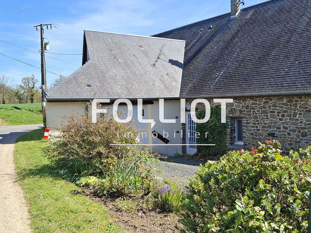 Maison à CERISY-LA-SALLE
