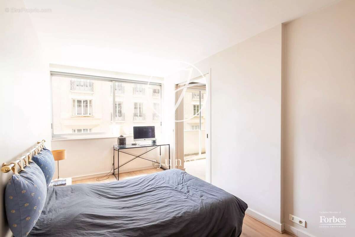Paris 16e - RAFFET / JASMIN - Appartement - 2 pièces - 45,17m² Carrez - 1 chambre - Balcon - photo 11