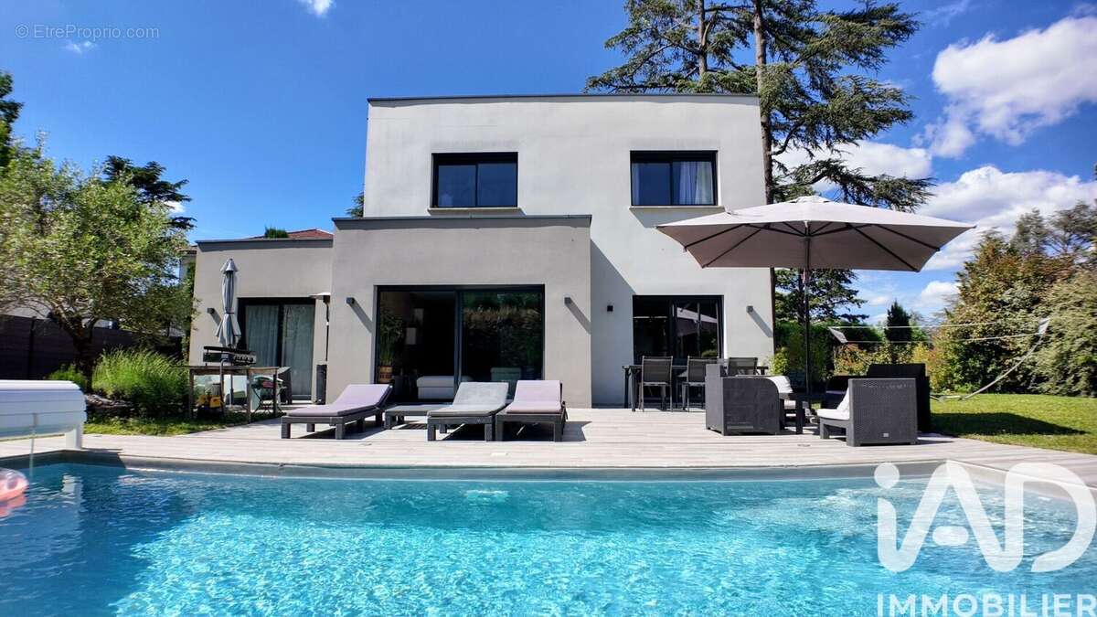Photo 2 - Maison à SAINT-ETIENNE