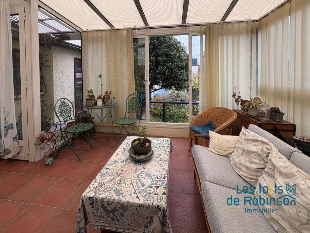 Maison à LE PLESSIS-ROBINSON