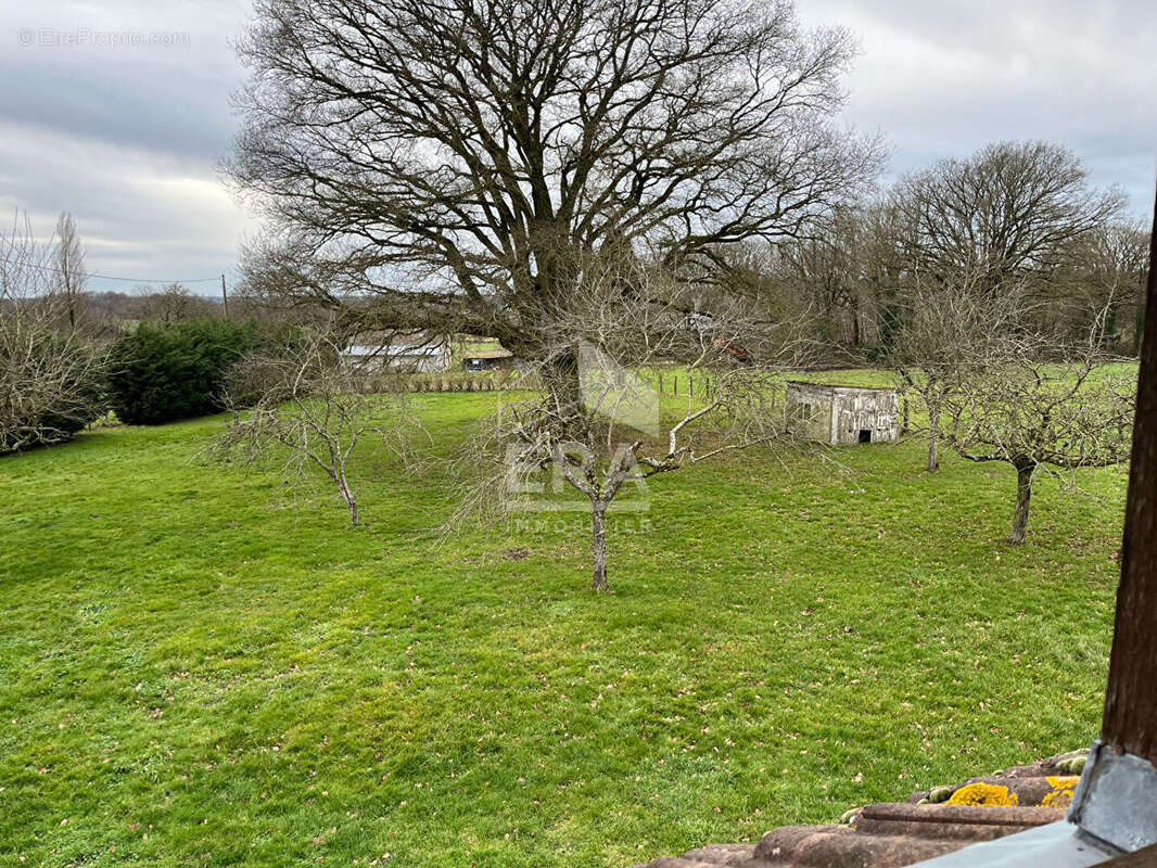Maison à VILLAINES-SOUS-LUCE