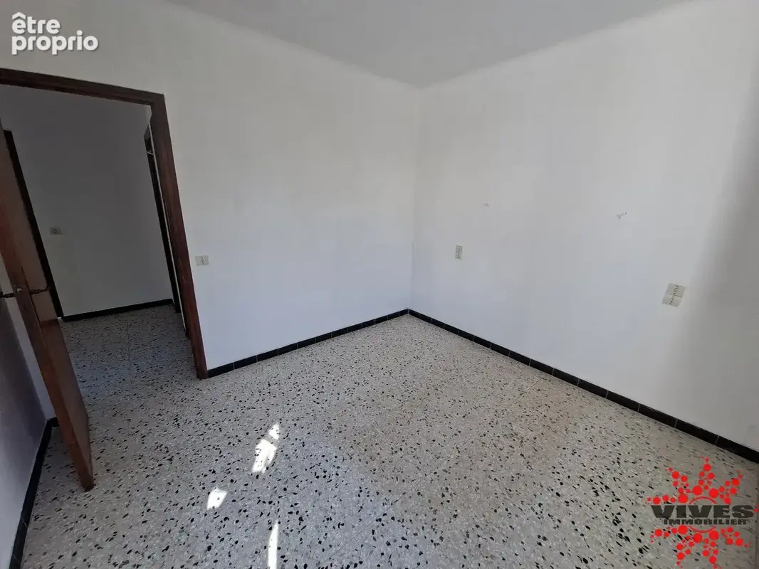 Maison de ville - secteur Béziers - Cimetière neuf - photo 5