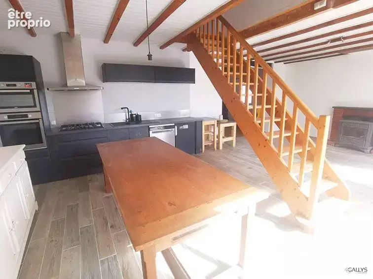 Maison 106 m² à Chenac-Saint-Seurin-D'uzet  - photo 2