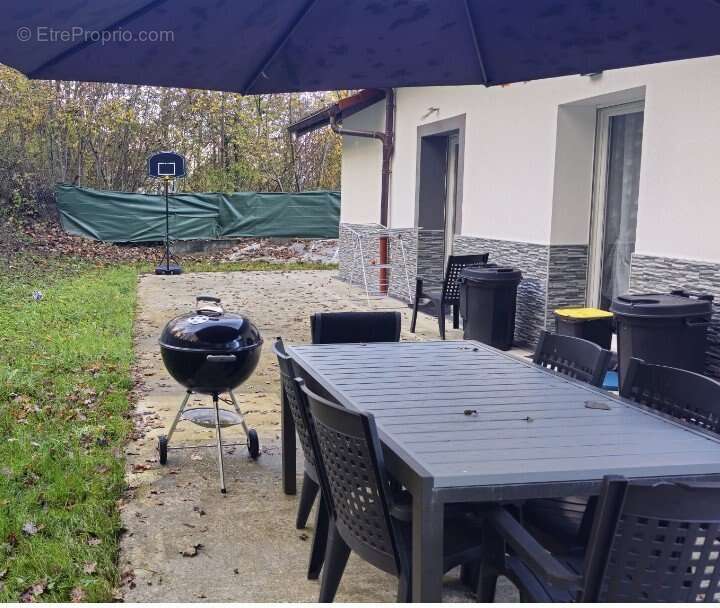 Maison à VETRAZ-MONTHOUX