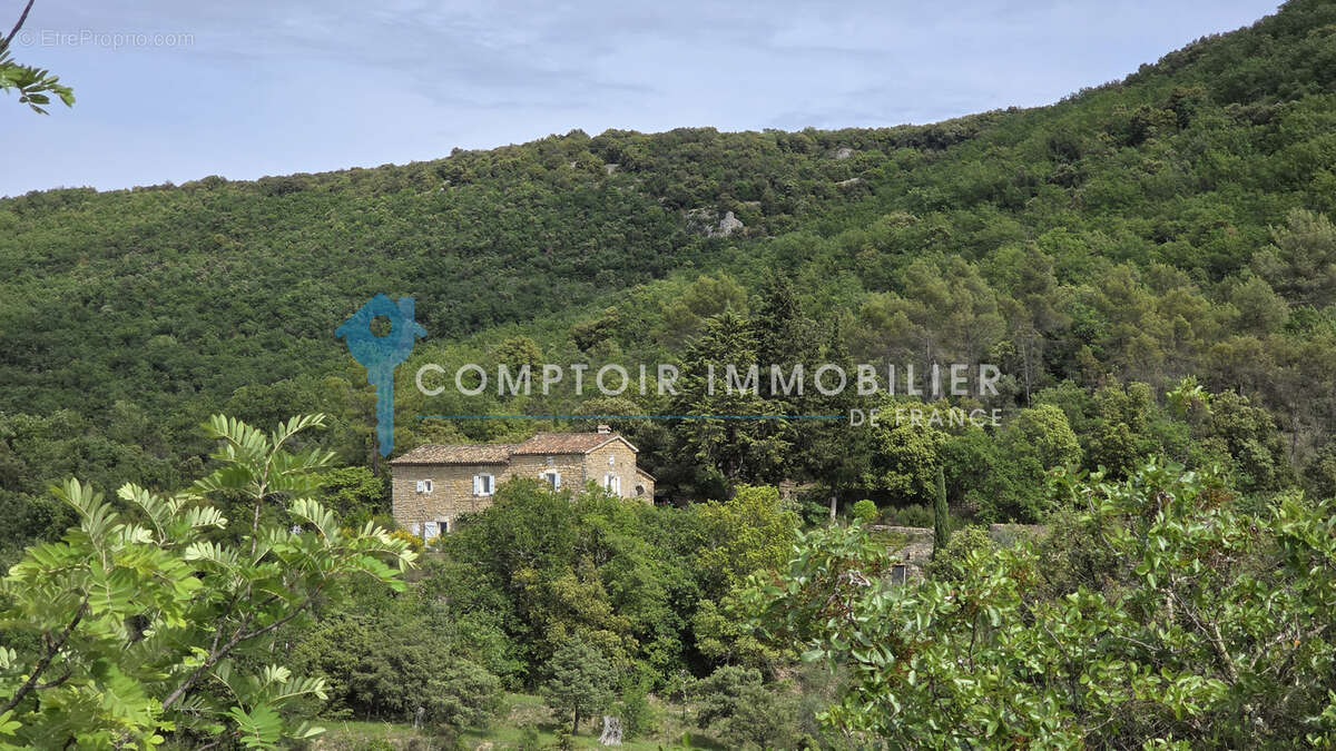 Maison à GROSPIERRES