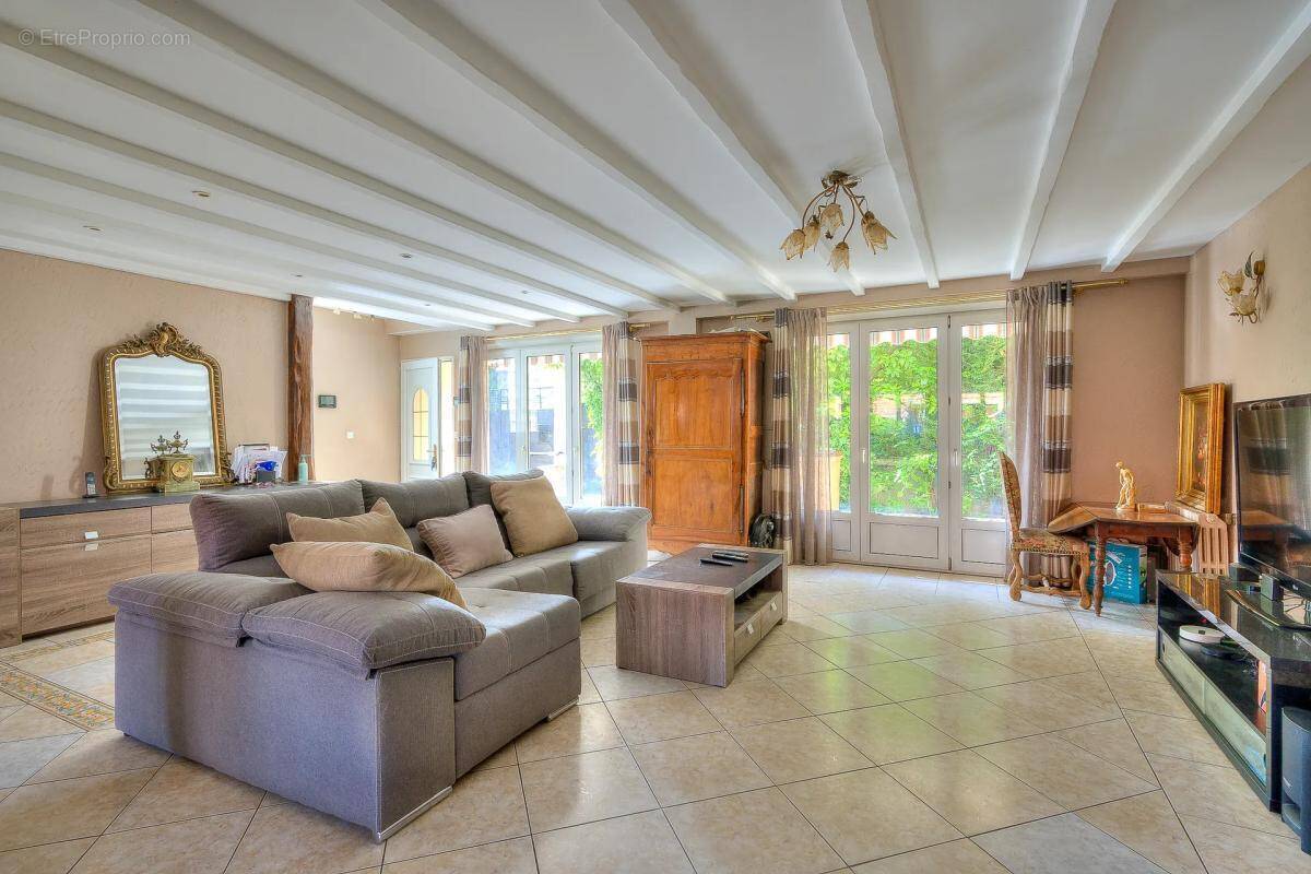 Maison à NEUILLY-PLAISANCE