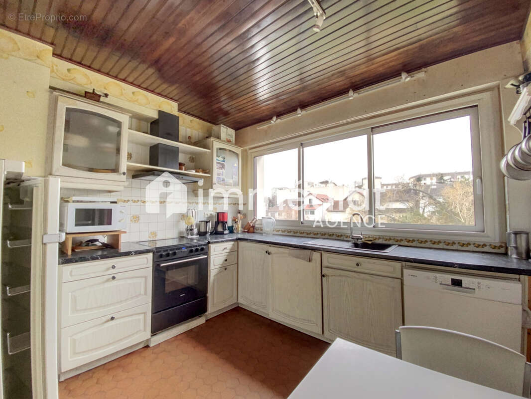 Appartement à RUEIL-MALMAISON