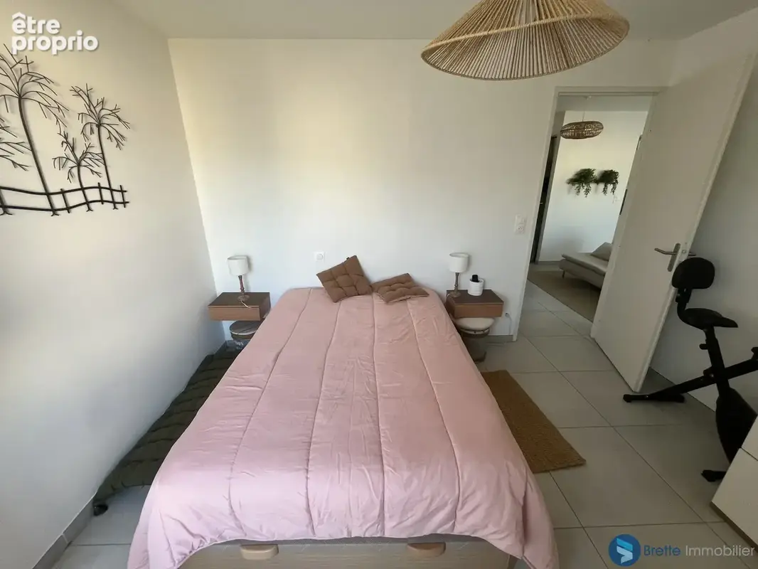 Hyeres - t2 residence neuve terrasse et parking - photo 9