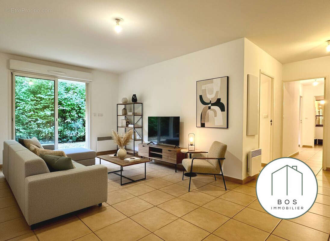 Exemple d&#039;aménagement par IA - Non contractuel - Appartement à SALON-DE-PROVENCE