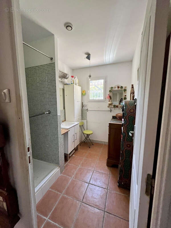 Maison à SAINT-CHAMAS