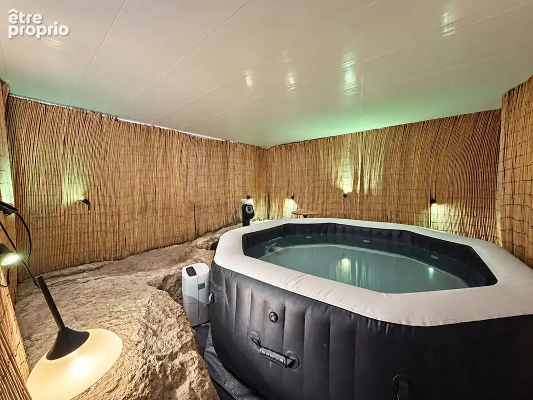 T3 Bis de 81 m² avec cave aménagée et jacuzzi - Saint-Jean-de-Védas - photo 8