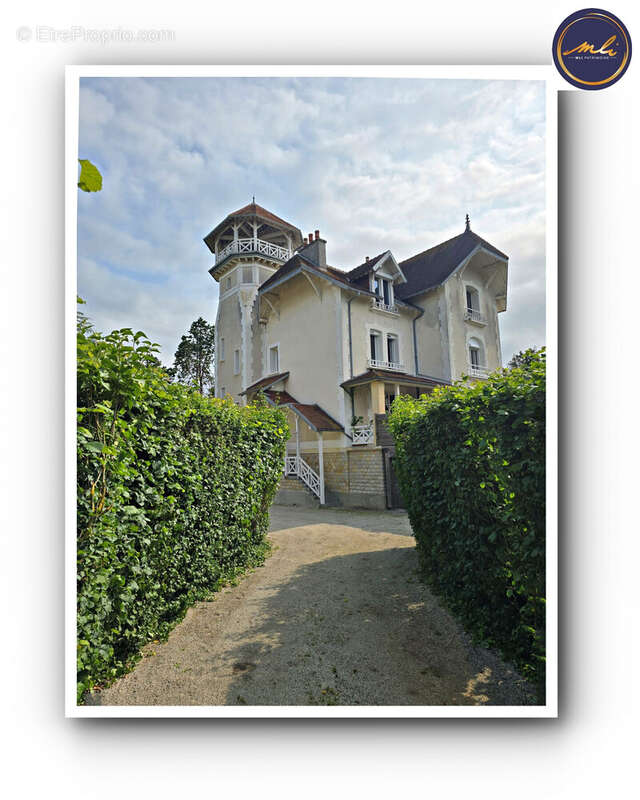 Maison à TILLY-SUR-SEULLES