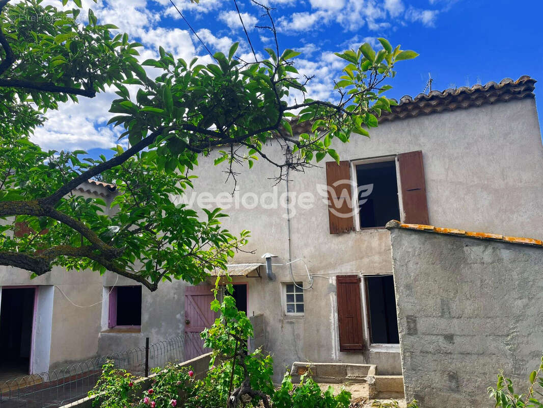 Maison à MONTSERET