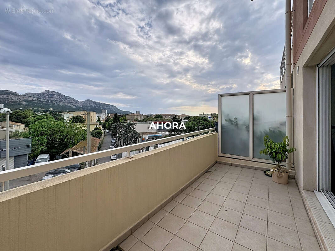 Appartement à MARSEILLE-8E