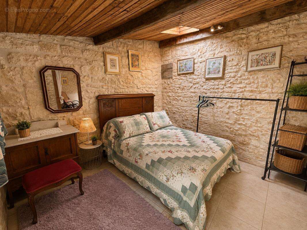 Maison à SAUZE-VAUSSAIS