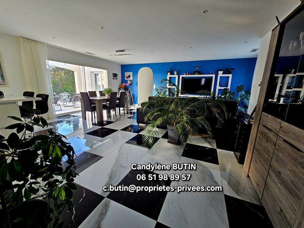 Maison à SAINT-GENIES-DE-FONTEDIT