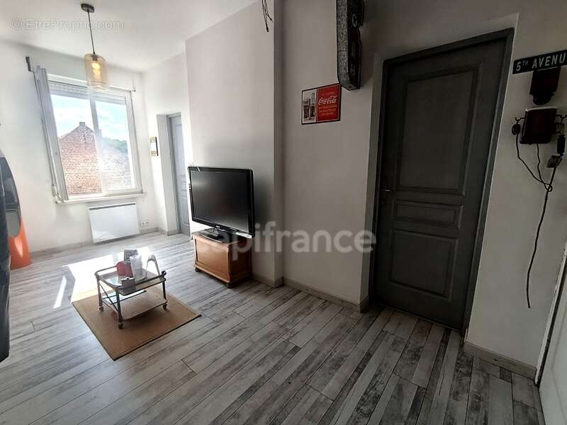 Maison à CROISILLES