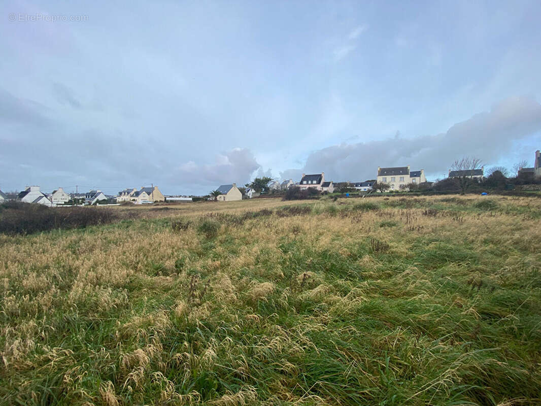Terrain à PLOUHINEC