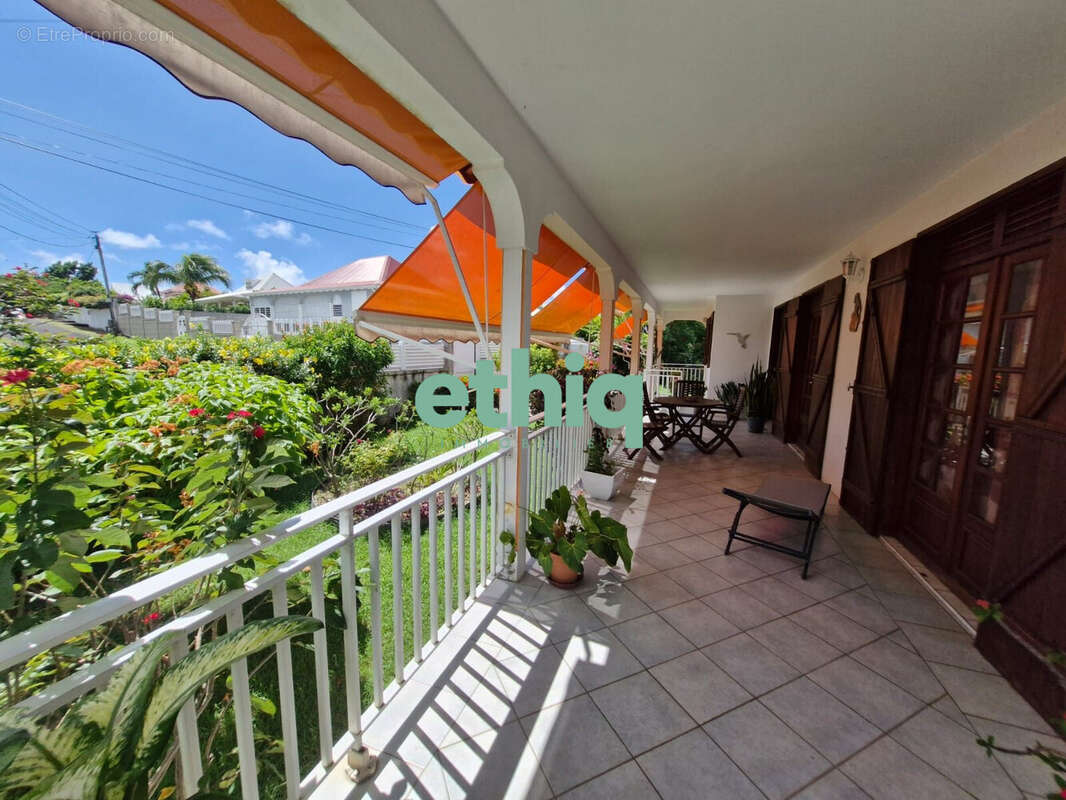 Maison à SAINT-FRANCOIS