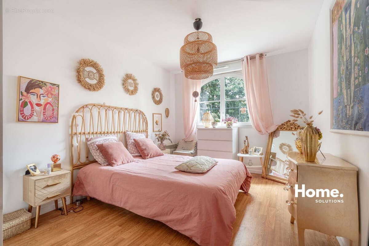 Appartement à LE PERREUX-SUR-MARNE