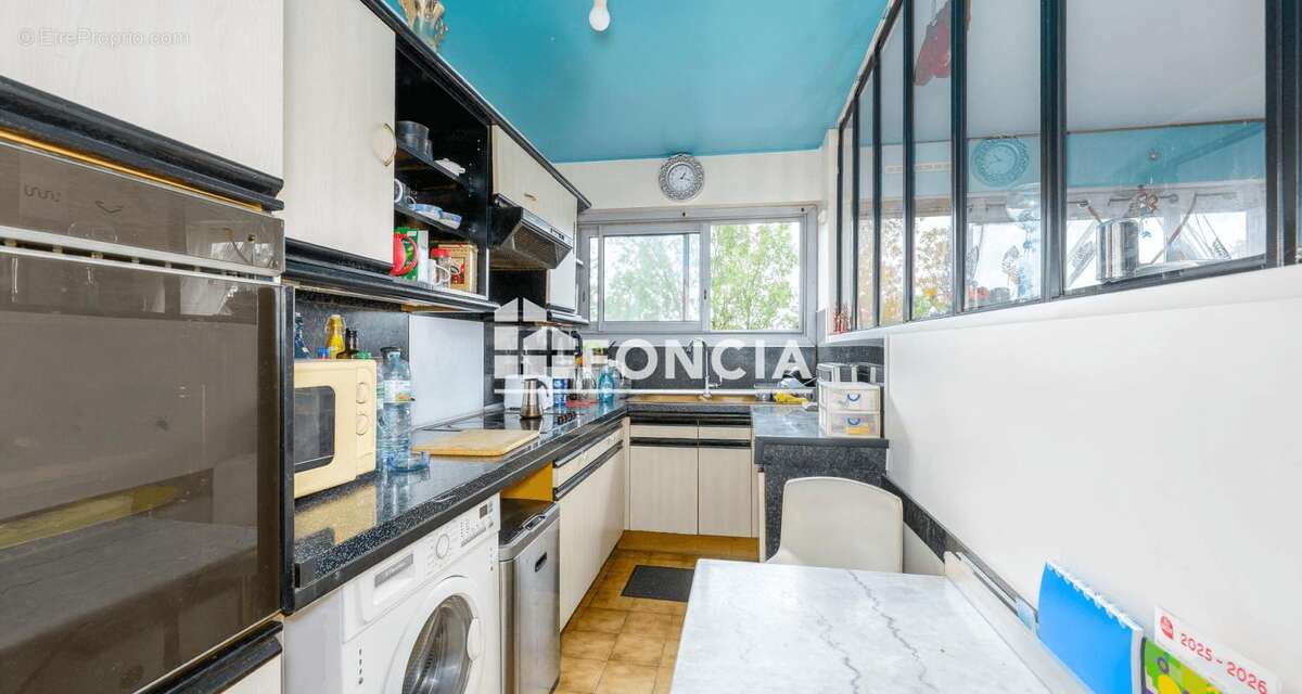 Appartement 3 pièces de 67m2 renové résidence Talma - photo 5