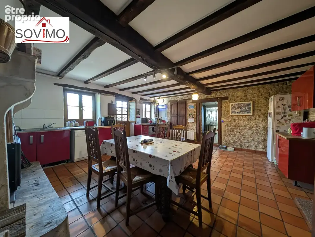 Authentique maison de campagne indépendante avec gîte, piscine et grand terrain en face - photo 8