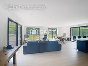 Photo 1 - Maison à VACOGNES-NEUILLY