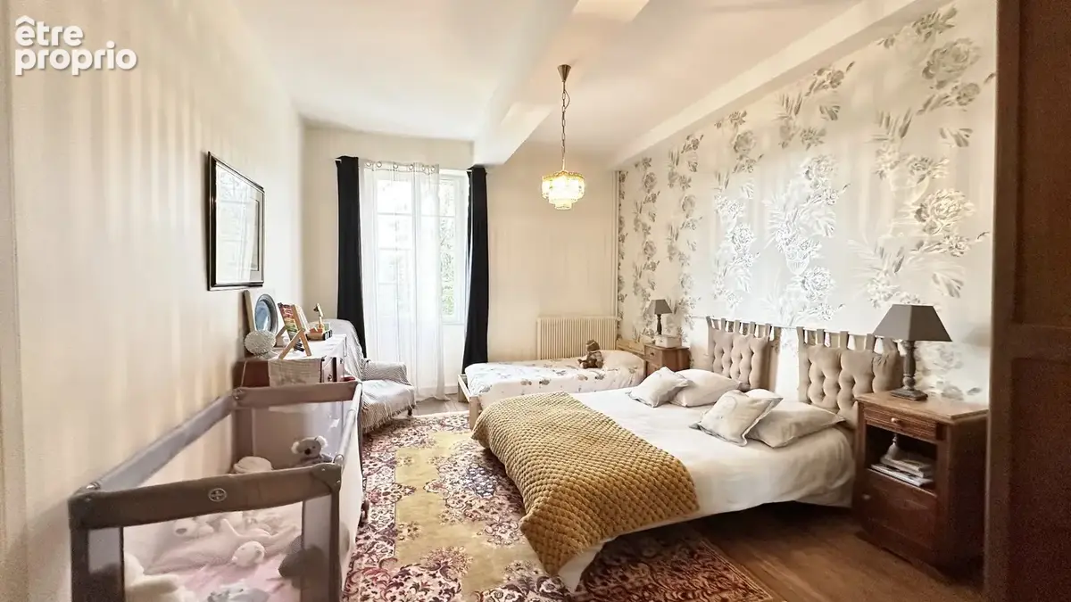 Maison de maitre de type t8 de 375 m2 dont une maison d'invite + 3 dependances - photo 21